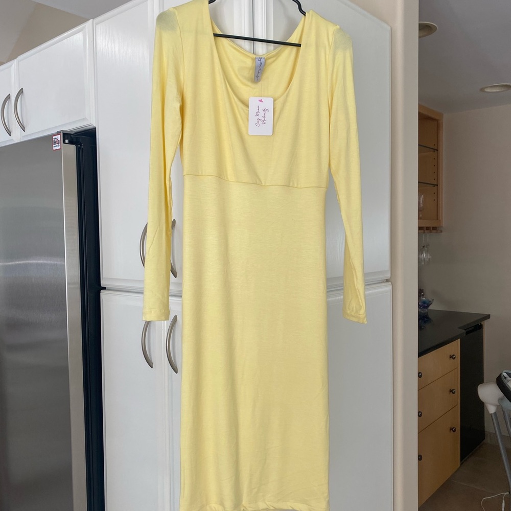 Ruched Maternity Dress with Long Sleeves in color Banana (yellow). New With tag